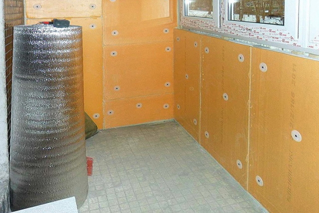 Что лучше для утепления – пеноплекс или минвата