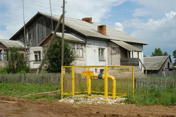 «Газпром» бесплатно подключит к газу частные дома