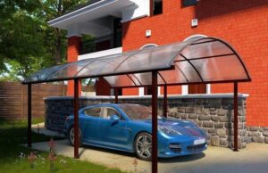 Как сделать навес перед домом из поликарбоната?