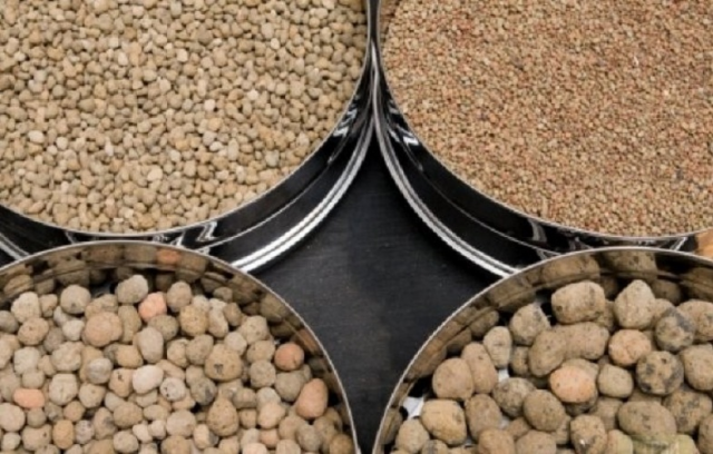 Как залить стяжку на балконе с керамзитом своими руками