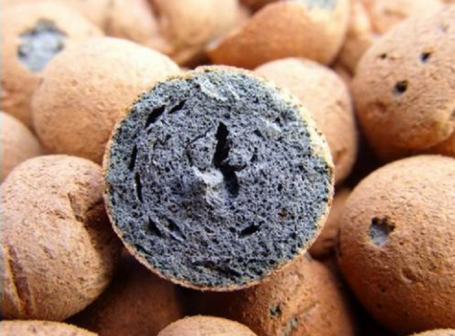 Как залить стяжку на балконе с керамзитом своими руками