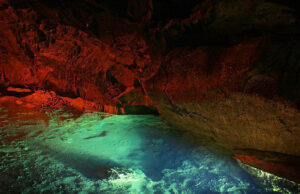 Пещеры Крыма, которые нельзя пропустить