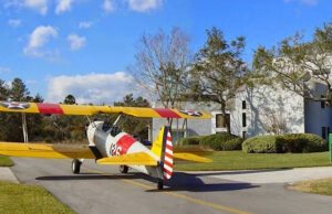 Почему в городе Спрус Крик у всех есть самолеты?