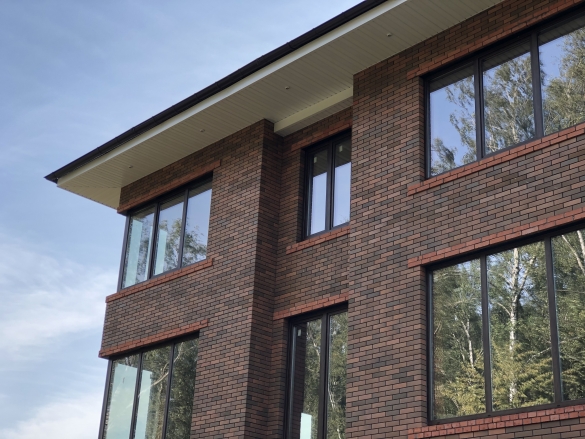 Практические вопросы, возникающие при выборе кирпичного фасада