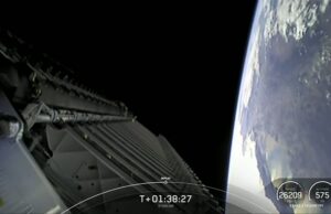 SpaceX вывела на орбиту 54 спутника