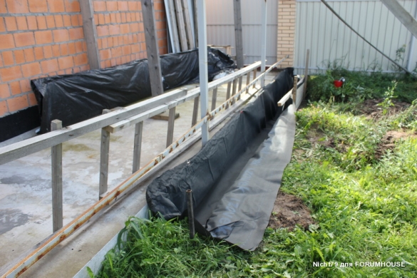 Строительство каркасного навеса на две машины в одиночку