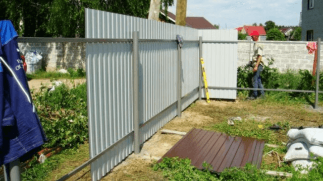 Высота забора между соседями по закону на 2021 год